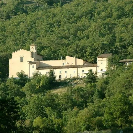 מלון Convento Di San Colombo Dimora Storica 3*