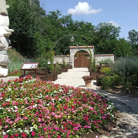 מלון Convento Di San Colombo Dimora Storica 3*