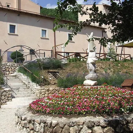 Convento Di San Colombo Dimora Storica מלון 3*