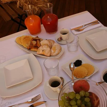 מלון Convento Di San Colombo Dimora Storica 3*