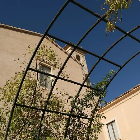 מלון Convento Di San Colombo Dimora Storica