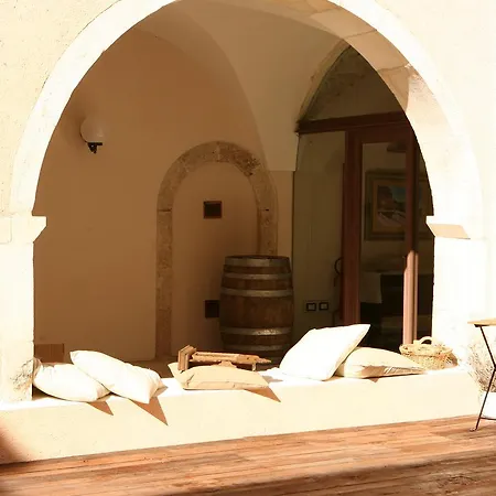 Convento Di San Colombo Dimora Storica מלון 3*