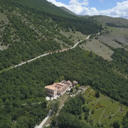 מלון Convento Di San Colombo Dimora Storica