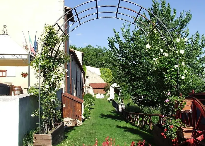 Convento Di San Colombo 3* סנטו סטפאנו די ססאניו