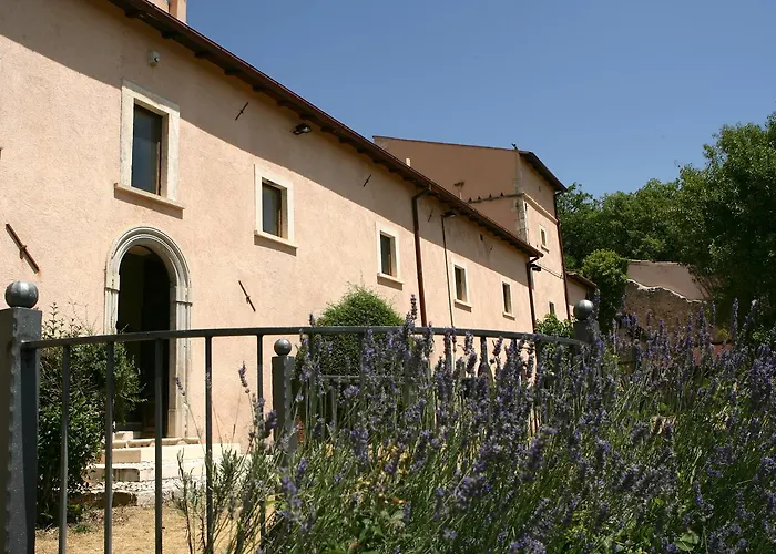 מלון Convento Di San Colombo סנטו סטפאנו די ססאניו