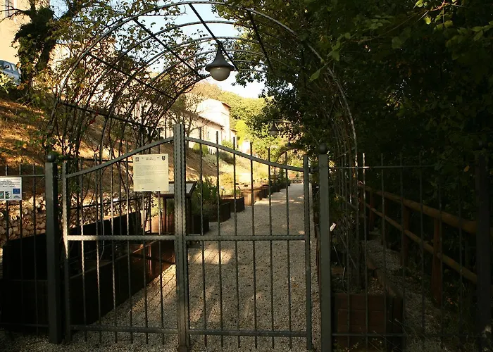 Convento Di San Colombo סנטו סטפאנו די ססאניו