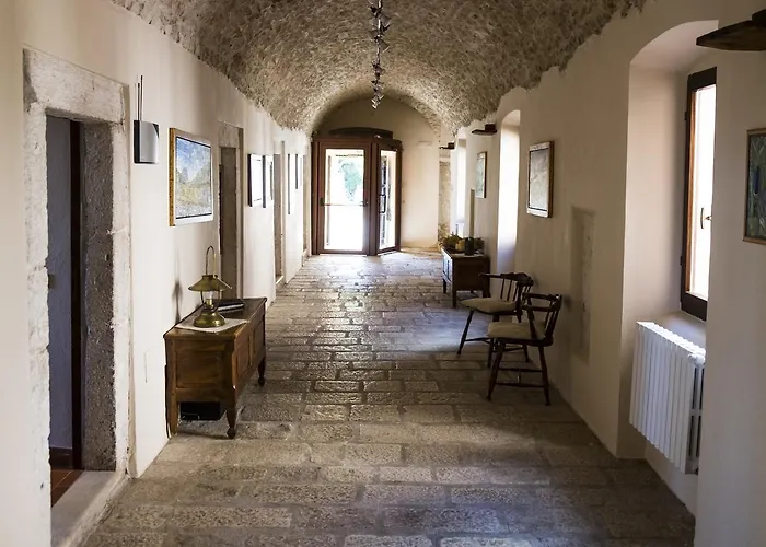 Hotel Convento Di San Colombo 3*